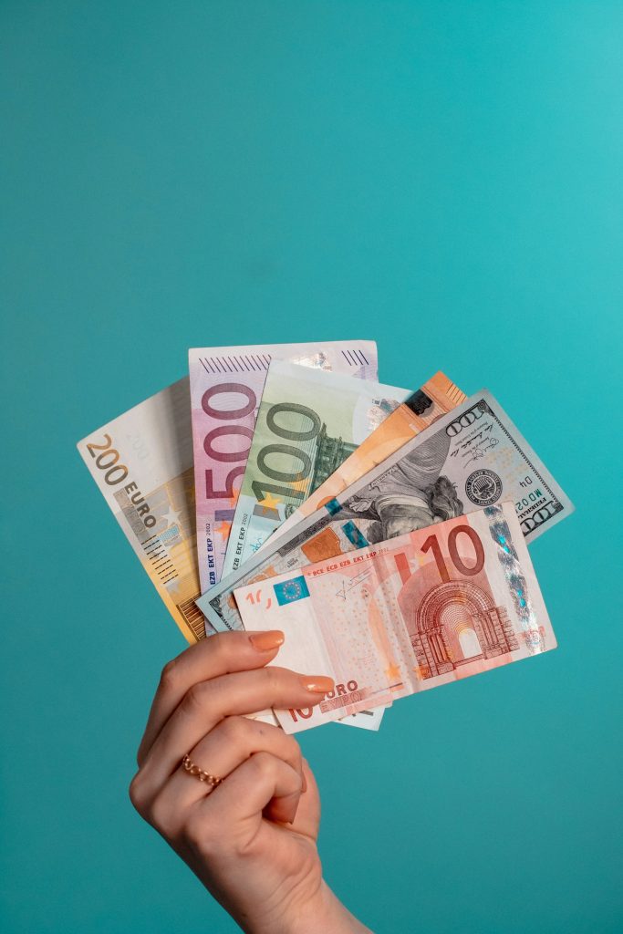 The $1,000 Emergency Fund: Why It’s Not Enough (And What to Do Instead)